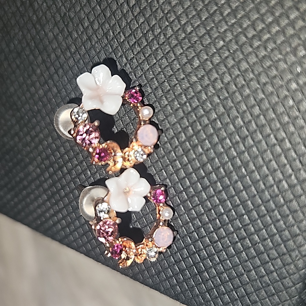 Blossom Aura Earrings 🌸